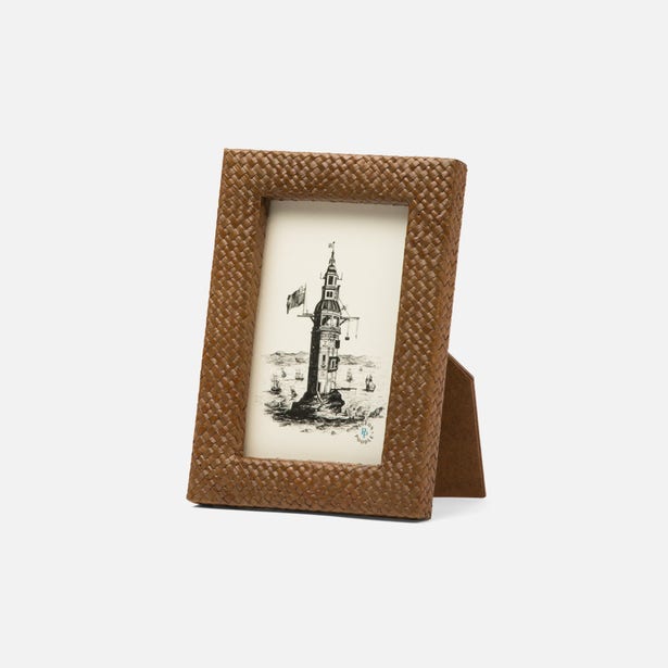 Pigeon and Poodle Matte Oak Frame 4x6