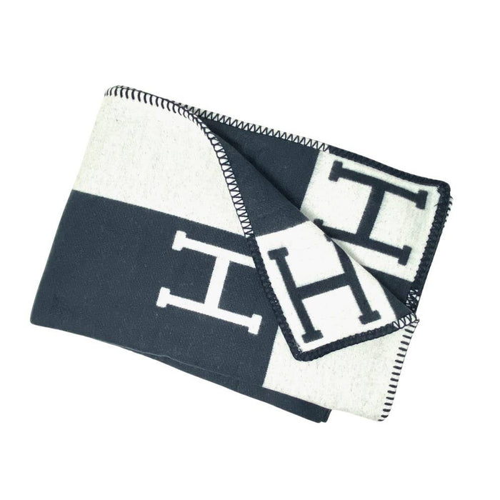 H Blanket