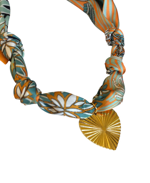 Calypso scarf necklace