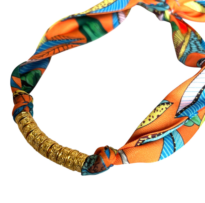 Bergen scarf necklace