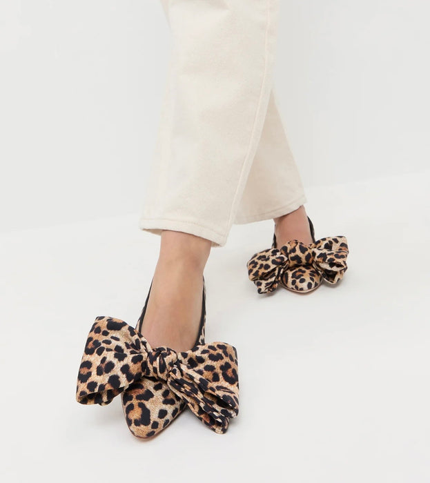 Loeffler Randall Noa Leopard jersey bow flat