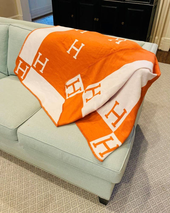 H Blanket