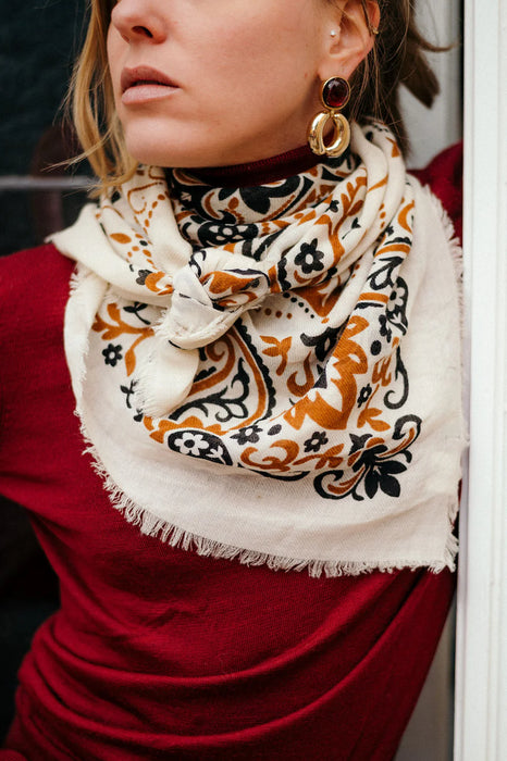 Maison Lecomte Flament Large bandana scarf Camel cash