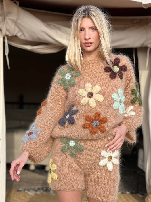 Rose Carmine Sweater Free Flowers