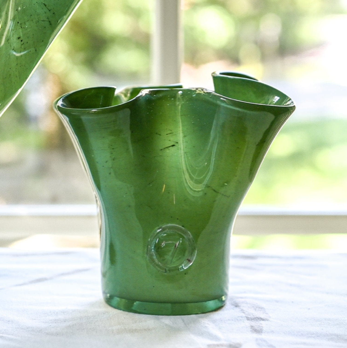 Petite Lettuce Leaf Vase (Agave)
