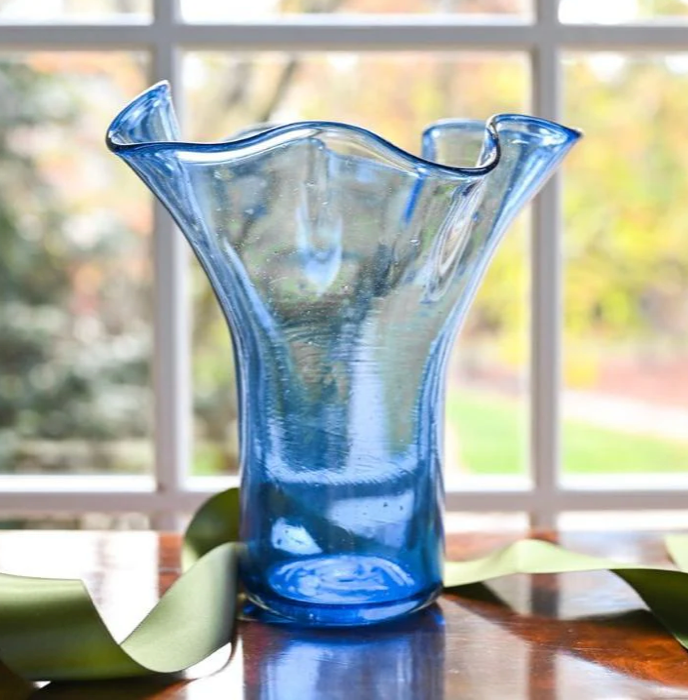 Lettuce Leaf Vase (Blue)