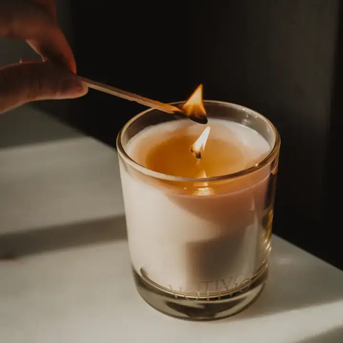 White Tea & Bergamot Signature 10 oz Candle