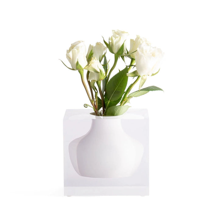 JR William Doyers Bud Vase Hamptons White