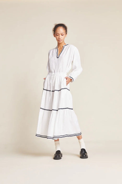 Trovata Makena "B" Skirt (white w/ ricrac)